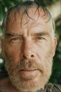 Lee Marvin on set for 'Hell in the Pacific' (Orlando Suero) - Muzeo.com