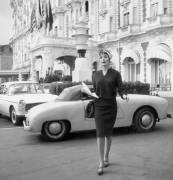 Marie Laforet in Cannes Outside Carlton Hotel during Festival on May 12 (Rue des Archives) - Muzeo.com