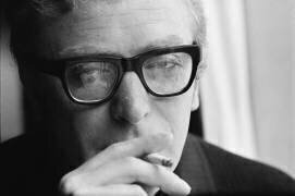 Michael Caine smoking (Orlando Suero) - Muzeo.com