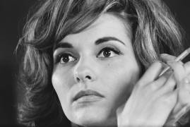 Nancy Kovac close up portrait (Orlando Suero) - Muzeo.com