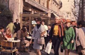 Parisian Life (Keystone) - Muzeo.com