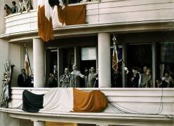 Speech of De Gaulle in Algiers June 4 (Rue des Archives) - Muzeo.com