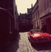 Sports Car Couple (Slim Aarons) - Muzeo.com