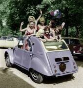 Young Women in A Citroen 2 Cv Car (Rue des Archives) - Muzeo.com