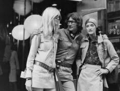 YSL (John Minihan) - Muzeo.com