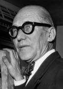 Artiste et architecte français Le Corbusier (Rue des Archives) - Muzeo.com
