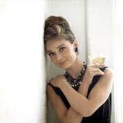 Audrey Hepburn (anonyme) - Muzeo.com
