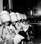 Casque de séchage à musique (Rue des Archives) - Muzeo.com