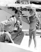 Charlotte Rampling avec son fils Barnaby à Cannes (Rue des Archives) - Muzeo.com
