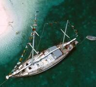 Charter Ketch (Slim Aarons) - Muzeo.com