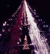 Christmas Traffic (Slim Aarons) - Muzeo.com