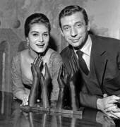Dalida et Yves Montand (Rue des Archives) - Muzeo.com