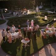 Garden Party (Slim Aarons) - Muzeo.com