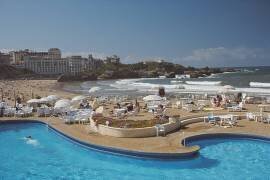 Hotel du Palais (Biarritz) (Slim Aarons) - Muzeo.com