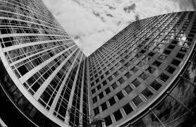 Immeuble à Montparnasse - Paris- 1975 (Gérald Bloncourt) - Muzeo.com