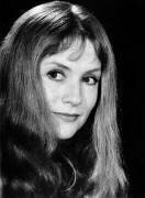Isabelle Huppert lors d'un programme TV en février 1989 (Rue des Archives) - Muzeo.com