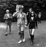 John Lennon et Yoko Ono au Festival de Cannes (Rue des Archives) - Muzeo.com