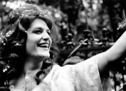 La chanteuse Dalida le 18 avril 1961 (Rue des Archives) - Muzeo.com