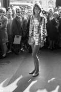 La chanteuse française Francoise Hardy (Rue des Archives) - Muzeo.com