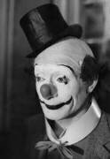 Le jour où le clown pleura (Rue des Archives) - Muzeo.com