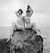 Les actrices françaises Estelle Blair et Nadine Tallier (Rue des Archives) - Muzeo.com