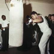 Muhammad Ali (Keystone) - Muzeo.com