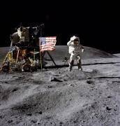 NASA and Navy Veteran John Young (Nasa) - Muzeo.com