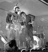 Un Robot Musicien, présenté à la Foire de l'Enfance (Rue des Archives) - Muzeo.com