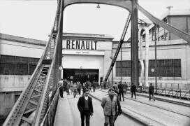 Vue de l'usine de voitures Renault à Boulogne-Billancourt (France) (Rue des Archives) - Muzeo.com