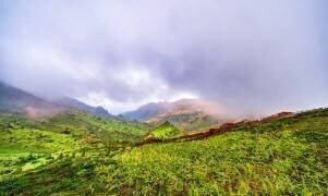 Beautiful little independent peak (Yuusuke Hisamitsu) - Muzeo.com