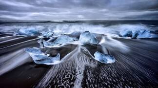 Blue Diamonds (Jesús M. García) - Muzeo.com