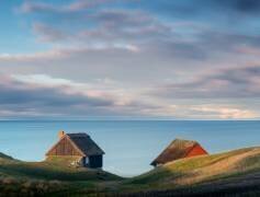 Cabins (Andreas Christensen) - Muzeo.com