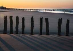 Calais Beach 2 (Colin Dixon) - Muzeo.com