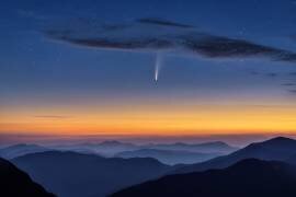 Comet Neowise (Hua Zhu) - Muzeo.com