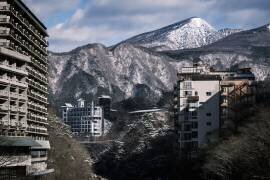 Derelict building of winter (Yuusuke Hisamitsu) - Muzeo.com