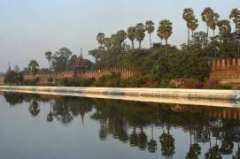 Fossés et Forteresse de Mandalay, Myanmar (Jean-Michel Coureau) - Muzeo.com