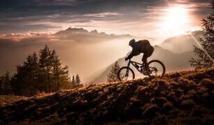 Golden hour biking (Sandi Bertoncelj ) - Muzeo.com