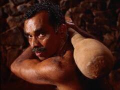 Les guerriers guérisseurs d'Inde (Hervé Bruhat) - Muzeo.com