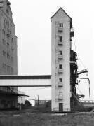 Magdebourg, port industriel, silo Hansa (Peter Thieme) - Muzeo.com