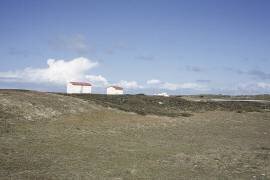 Maisons au toit rouge sur la plage de la pointe du But, Ile d'Yeu. (Jerome Siran) - Muzeo.com