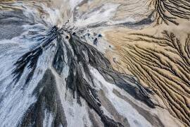 Mud Volcano (Ovi D. Pop) - Muzeo.com