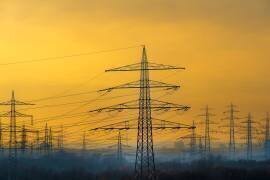 Power Lines (Michael) - Muzeo.com