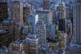 The city that never sleeps (Linda Wride) - Muzeo.com