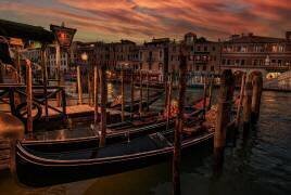 Une nuit douillette à Venise (Miary Andria) - Muzeo.com