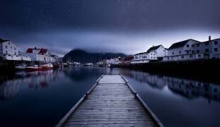 When the Night Comes Falling from the Sky (Lior Yaakobi) - Muzeo.com