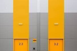 Yellow Mirror ? (Jan Niezen) - Muzeo.com