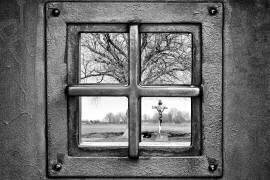Across a cross (Michael) - Muzeo.com