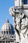 Close up of the Santa Caterina da Siena statue by Francesco Messina (anonymous) - Muzeo.com