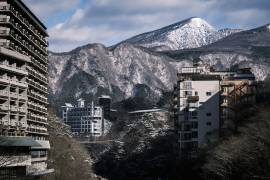 Derelict building of winter (Yuusuke Hisamitsu) - Muzeo.com
