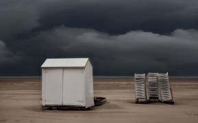 Dream colours borrowed from the sea (Yvette Depaepe) - Muzeo.com